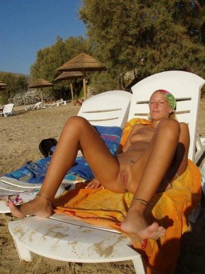 Jahia massage sensuel à Rochefort-du-Gard, 30