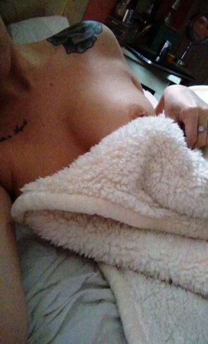 Houyame escorts in Whitewater, WI